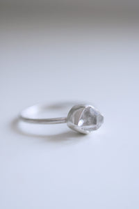 Anell de plata amb Diamant Herkimer.