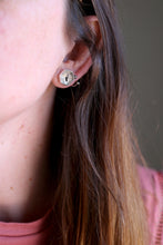 Arracades de plata amb Quars amb Turmalina hexagonal.