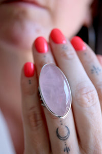 Anell de plata amb Quars Rosa.