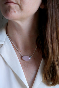 Penjoll de plata amb Quars Rosa.