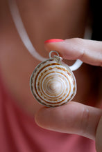 Penjoll de plata amb Cargola de Mar.