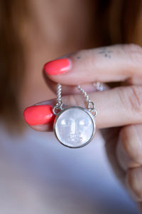 Penjoll de plata amb Lluna de Nacre.
