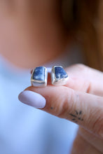 Arracades plata amb Safirs blaus en brut.
