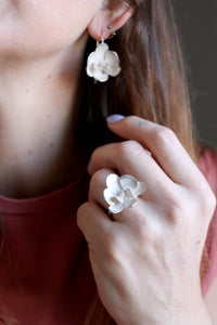 Anell Orquídia de plata.