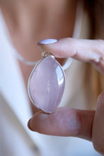 Penjoll de plata amb Quars Rosa.