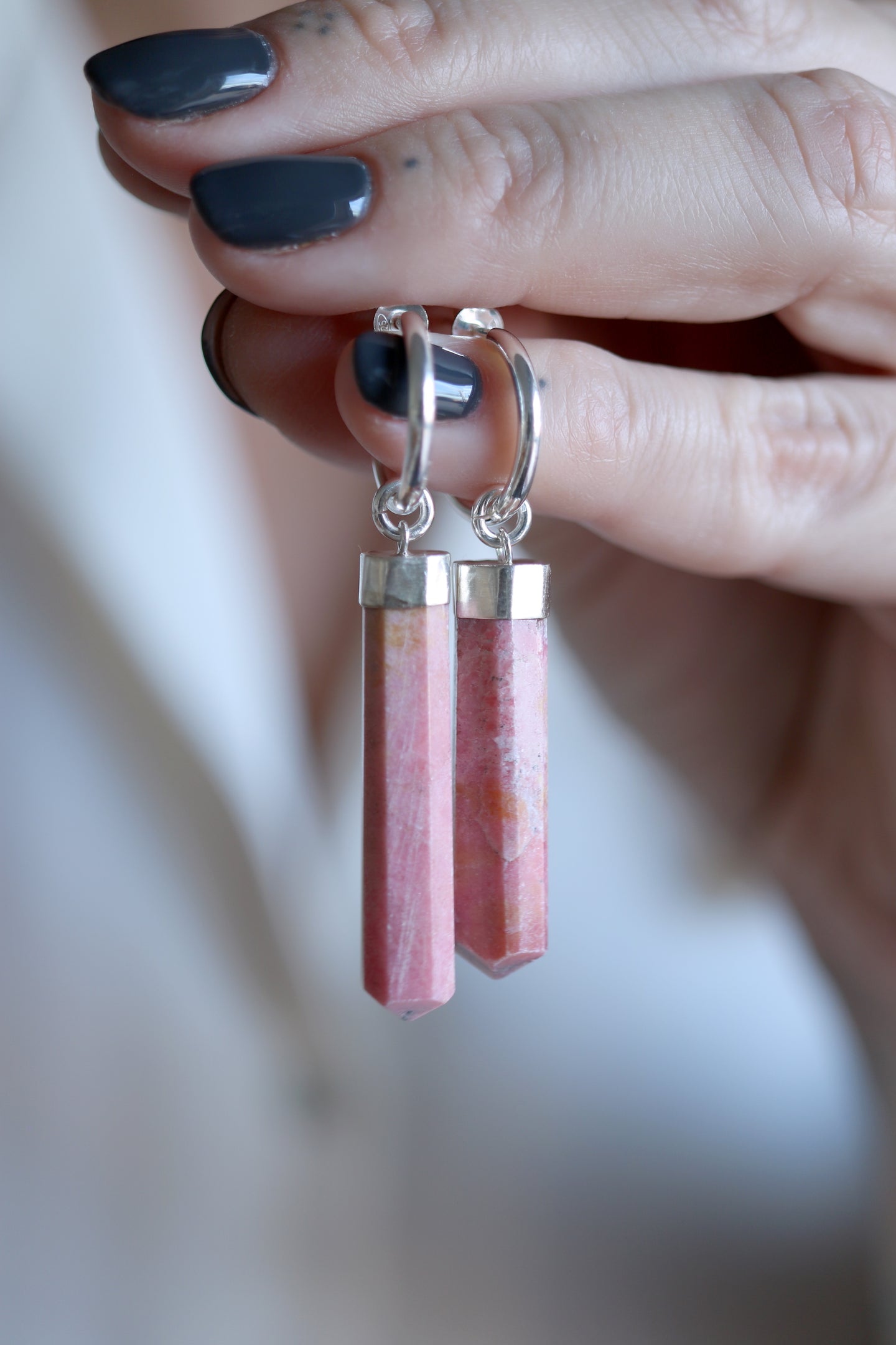 Arracades de plata amb Rodonita.