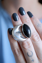 Anell de mitja Lluna de plata amb Obsidiana.