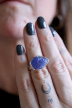 Anell de plata amb Tanzanita natural.