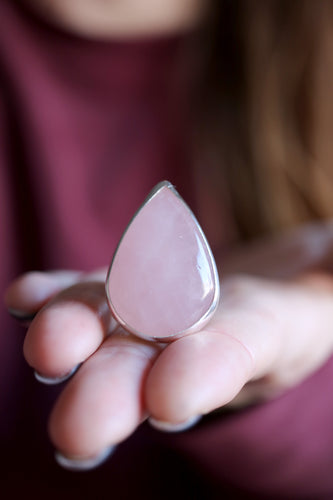 Anell de plata amb Quars Rosa.