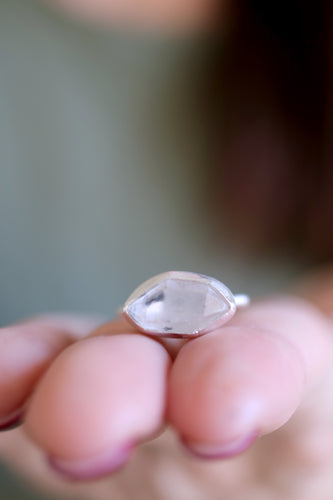 Anell de plata amb Diamant Herkimer. (Talla 11)