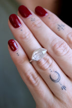 Anell de plata amb Diamant Herkimer. (Talla 16)