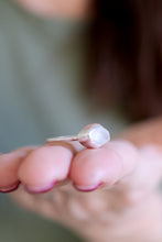 Anell de plata amb Diamant Herkimer. (Talla 14)