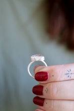 Anell de plata amb Diamant Herkimer. (Talla 13)