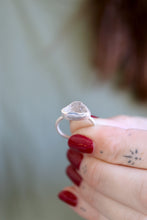 Anell de plata amb Diamant Herkimer. (Talla 13)