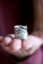 Anell de ploma de plata.