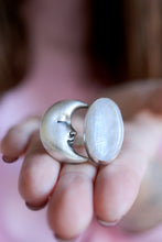 Anell de mitja Lluna de plata amb Pedra Lluna.