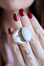 Anell de mitja Lluna de plata amb Pedra Lluna.