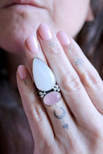 Anell de plata amb Quars Rosa i Pedra Lluna natural.