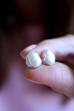 Arracades de botó de Perles.