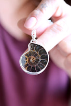 Penjoll de plata amb Ammonit.