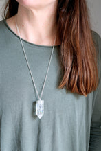 Penjoll de plata amb Quars Aura Àngel.