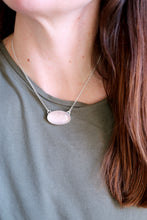 Penjoll de plata amb Quars Rosa.