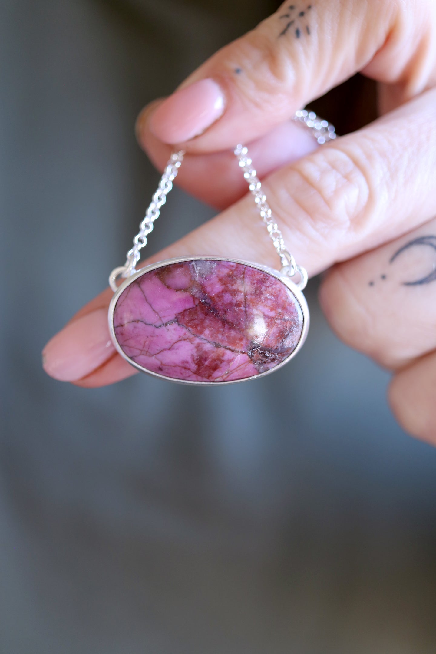 Penjoll de plata amb Cobaltocalcita.