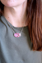 Penjoll de plata amb Cobaltocalcita.