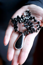 Collaret d'Espinel·la i Turmalina negra.