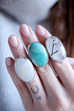 Anell de plata amb Quars amb Turmalina.