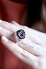 Anell de plata amb geoda d'Àgata.