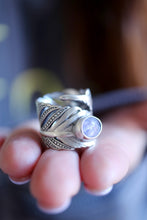 Anell de ploma amb Tanzanita natural.