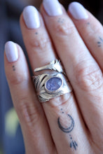 Anell de ploma amb Tanzanita natural.