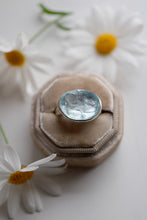 Anell de plata amb Aiguamarina natural.