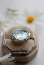 Anell de plata amb Aiguamarina natural.