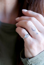 Anell de plata amb Diamant Herkimer. (Talla 10)