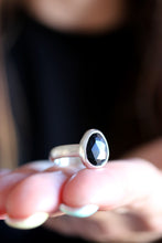 Anell de plata amb Ònix facetat.