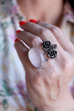 Anell de plata amb suculentes i Quars Rosa.
