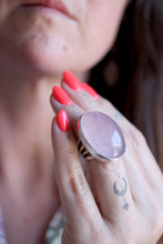 Anell de plata amb Quars Rosa.