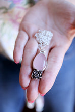 Penjoll de plata amb suculenta i Quars Rosa.