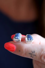 Arracades plata amb Safirs blaus en brut.
