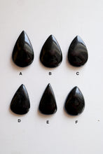 Anell de plata amb Turmalina negra.