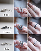 Anell Antique. Anell de plata amb textura antiga de flors. 2mm.