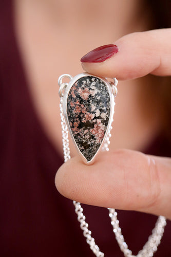 Penjoll de plata amb Jasp florejat.